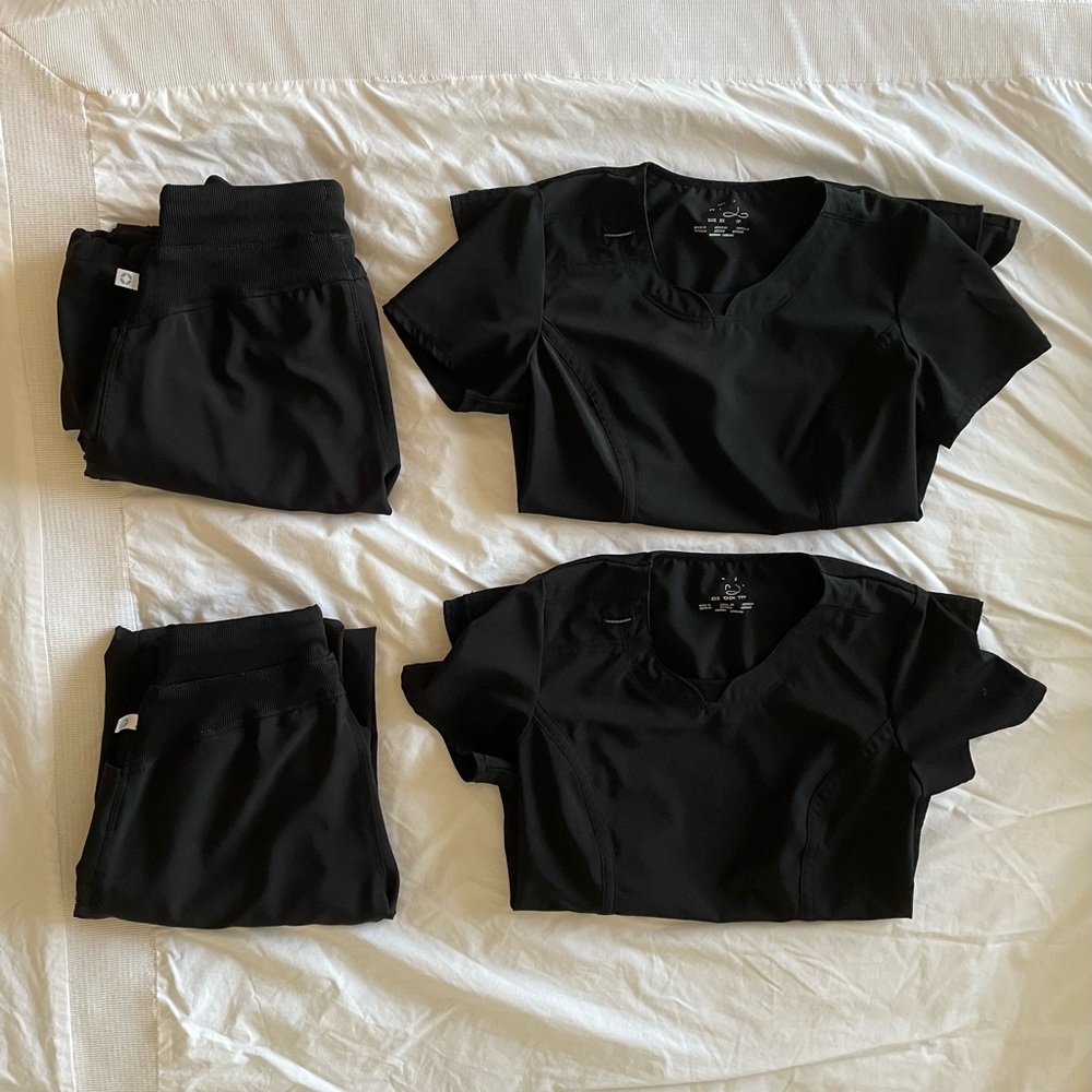 Cherokee Infinity Scrubs bundle ▪️ Black XXS petite